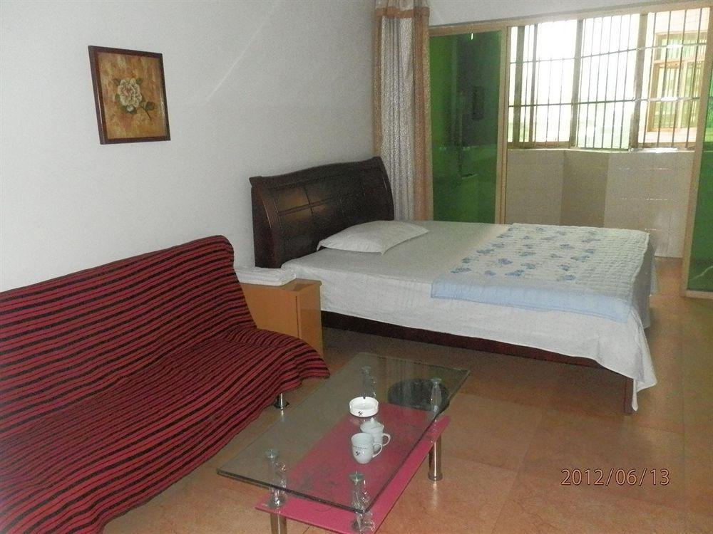 Xingfu Hotel Nanning Esterno foto